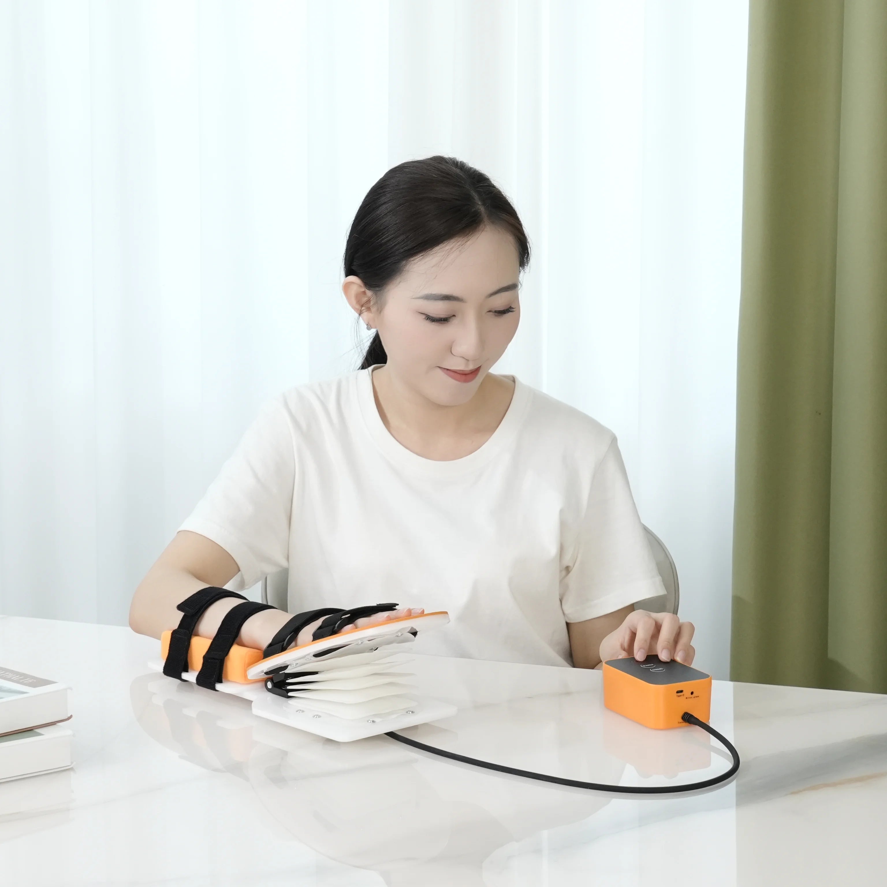 Plastic Wrist Strength Trainer for Elderly and Stroke Patients-Wrist Rehabilitation Training